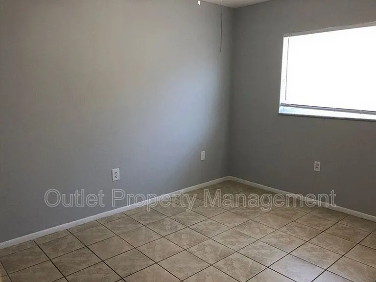 700 Trailwood Dr — Photo 10