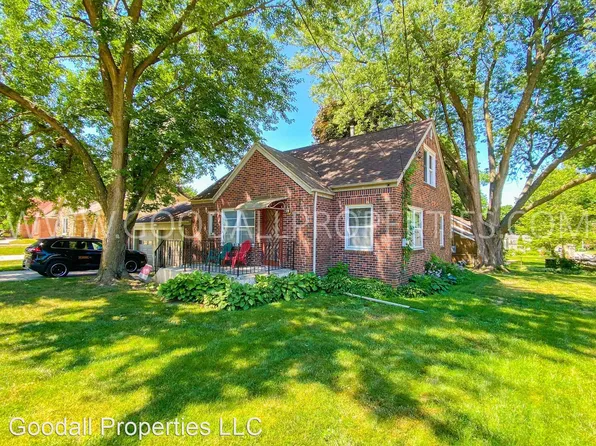 3310 54th St, Des Moines, IA 50310