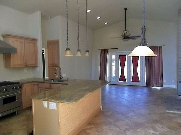 4th image of 11010 Orleans River Ct