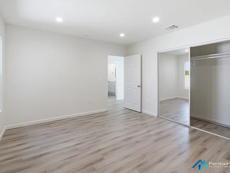 7406 Lemp Ave #A — Photo 5