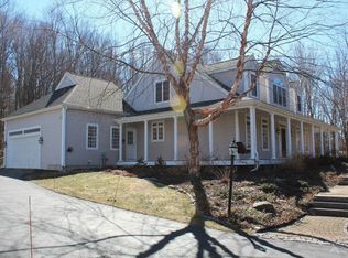 163 North St, Upton, MA 01568