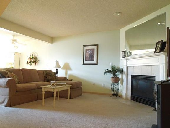 4th image of 713 SE 14th St
