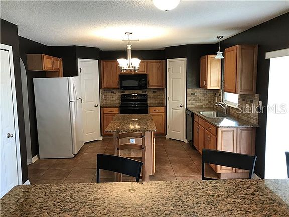 5th image of 14013 Econ Woods Ln