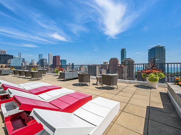 900_amenity_rooftop_19 copy_EDIT