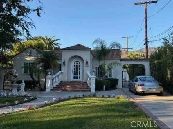 845 W Kenneth Rd, Glendale, CA 91202