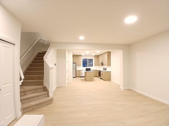 3rd image of 3347 169th St SW