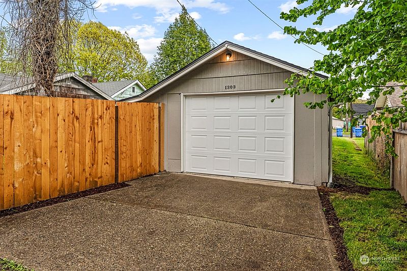 3rd image of 1303 S 7th Avenue