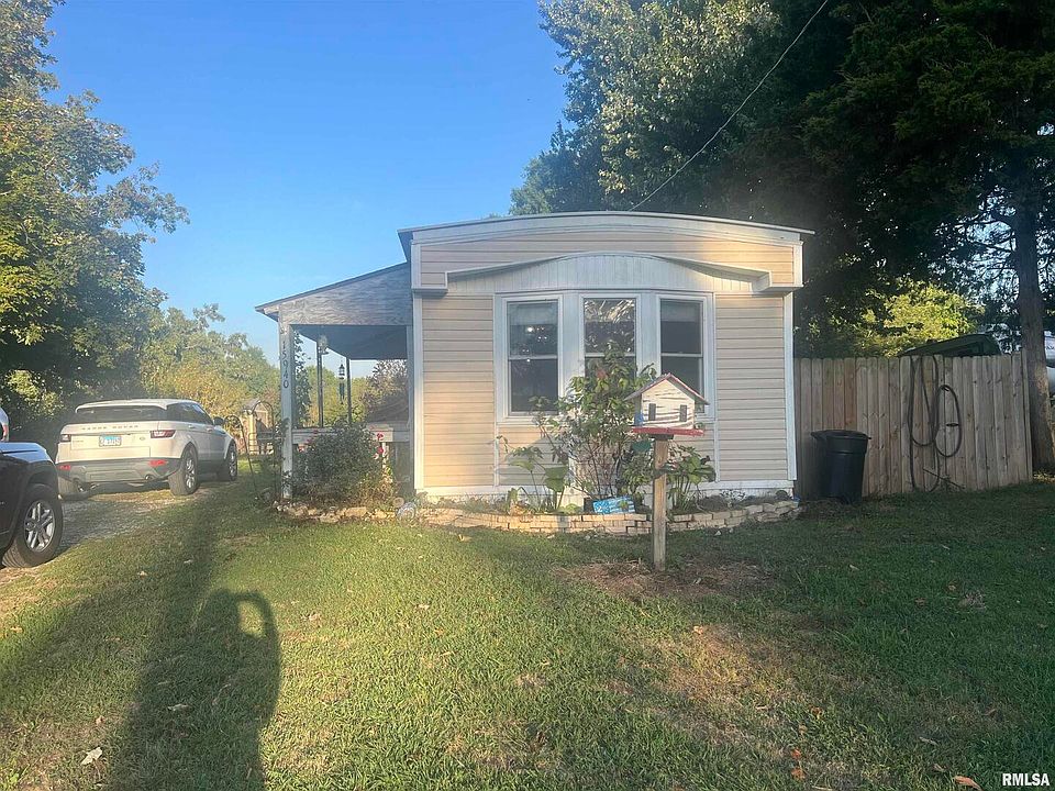 1st image of 15940 N Old Centralia Ln