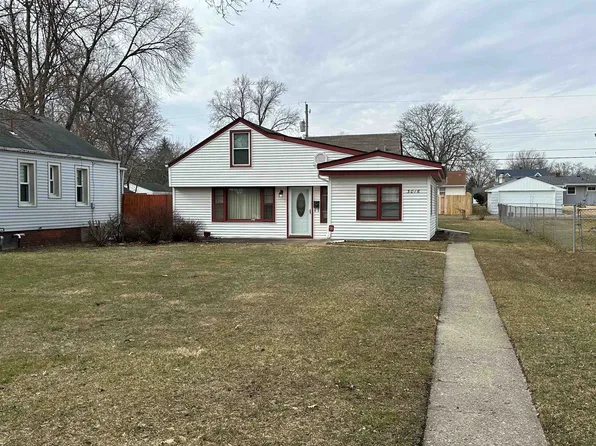 3016 Latham St, Rockford, IL 61103