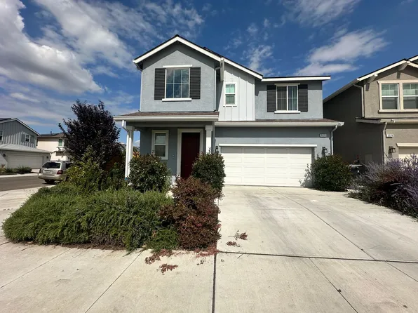 3036 N Parkside St, Visalia, CA 93291