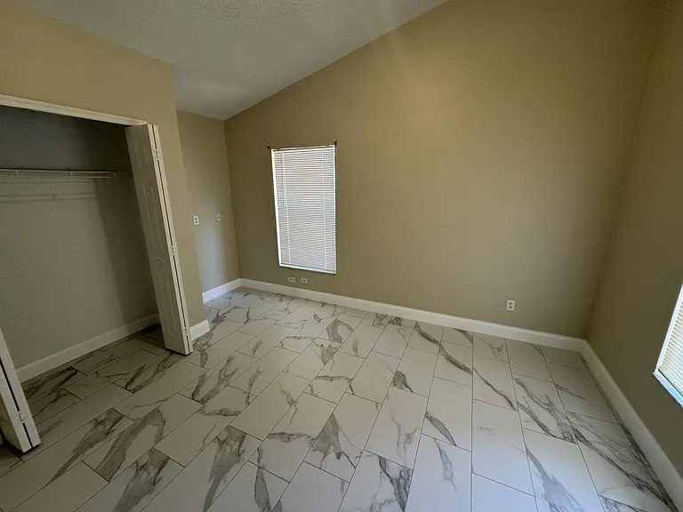 2347 Blake Way — Photo 19