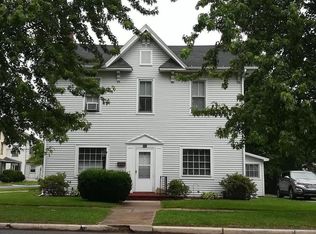 31 S Washington St, Montoursville, PA 17754