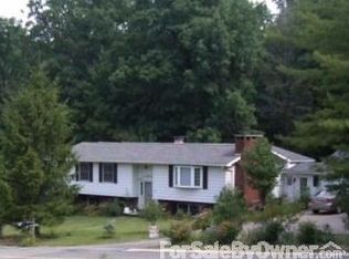 708 Brush Oaks Dr, Altoona, PA 16602