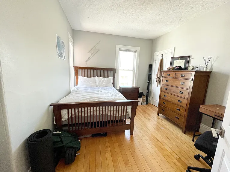 24 Pond St #3 — Photo 16