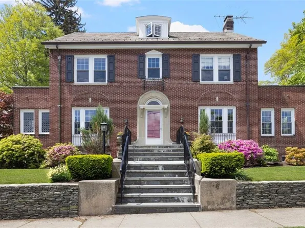 296 Taber Ave, Providence, RI 02906