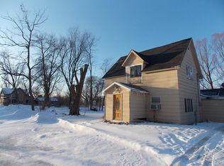 202 Wayne St, Corwith, IA 50430