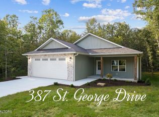 387 Saint George Dr, Crossville, TN 38558