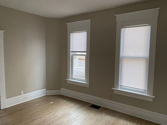 5th image of 635 E Wheeling St APT A