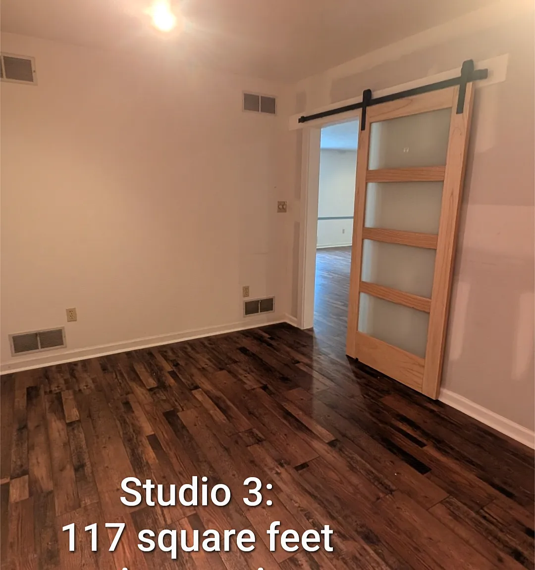 Studio, 600 sqft, $200 — Photo 3