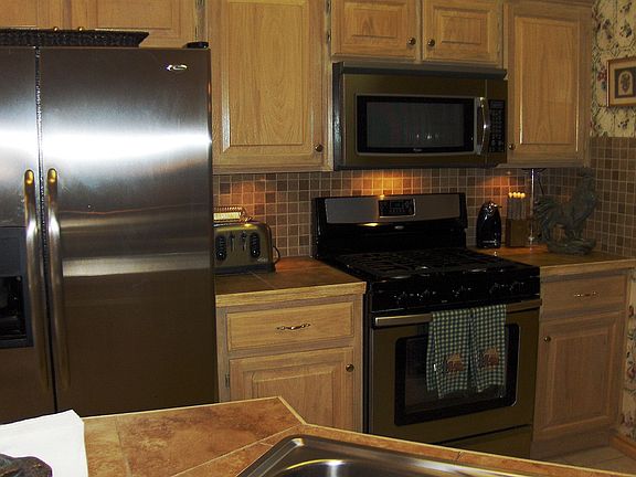 New 5 burner stainless range