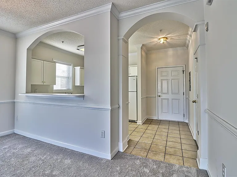 604 Heathrow Dr #1102 — Photo 12