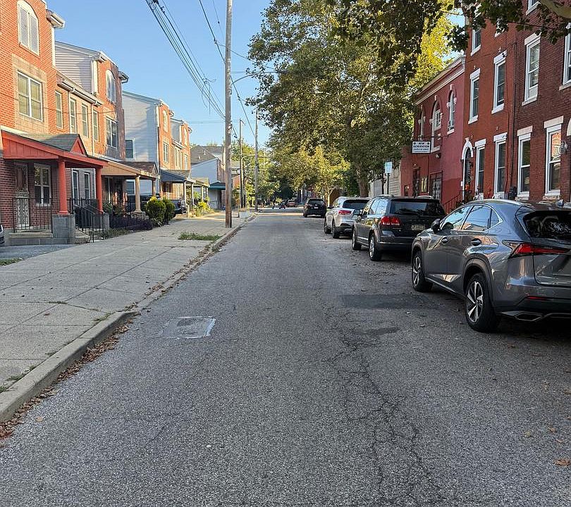 2nd image of 1409-11 N Bouvier St