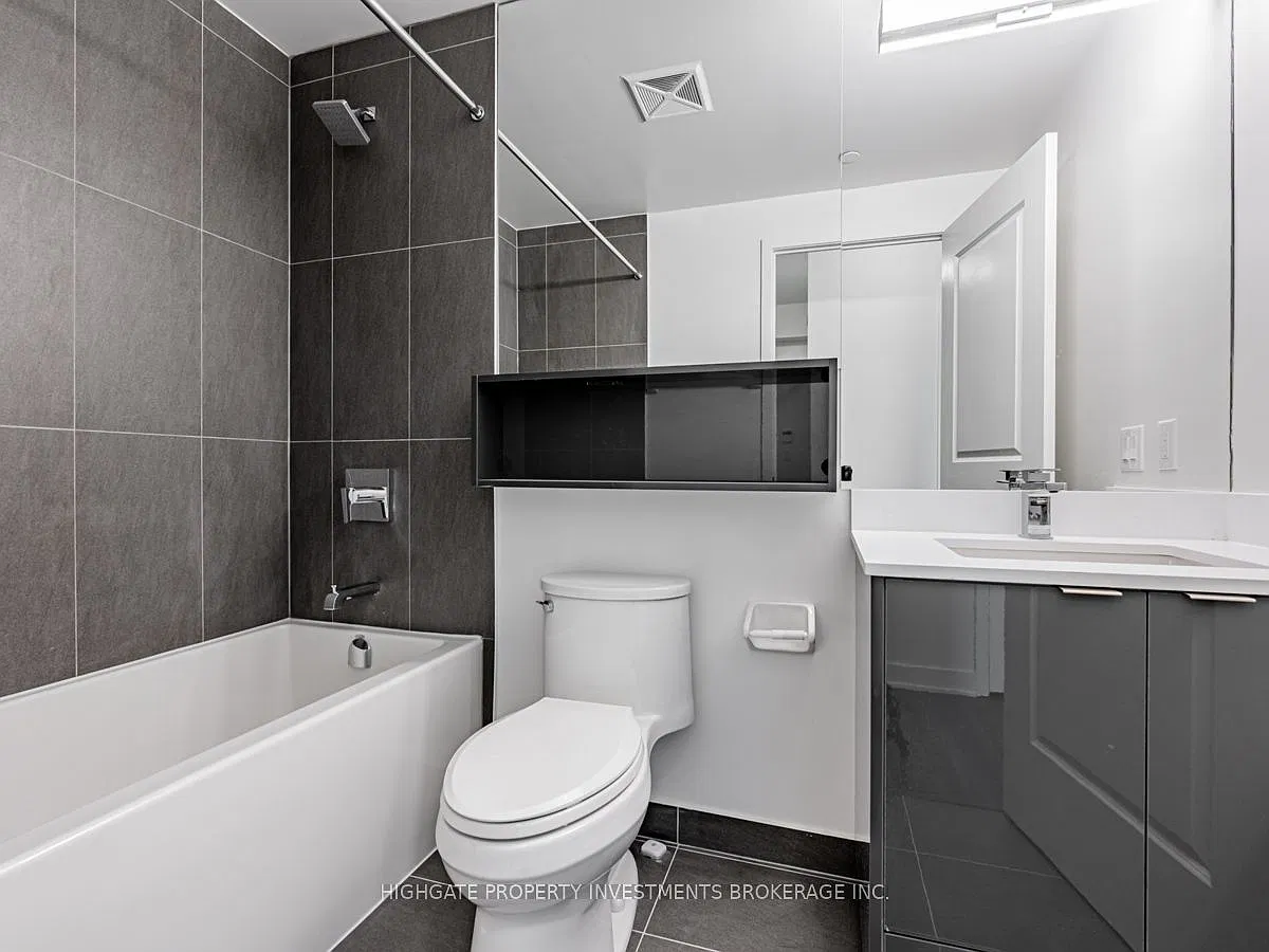 3 bed, $3,799 — Photo 3