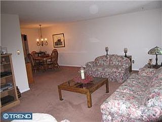3rd image of 552 S Schuylkill Ave Building 1