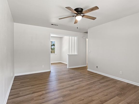 5th image of 104 Hilltop Dr