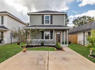 17006 Marie Village Dr, Conroe, TX 77306