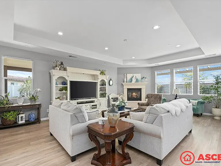 14430 Utica Way — Photo 4