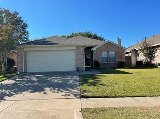 305 Lochwood Dr, Wylie, TX 75098