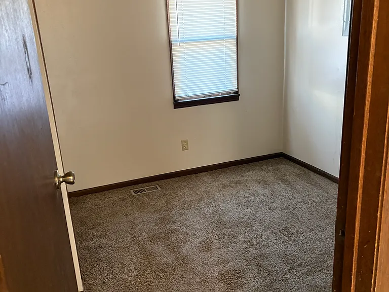 2452 N Arkansas Ave — Photo 8