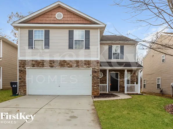5232 Grays Ridge Dr, Charlotte, NC 28269