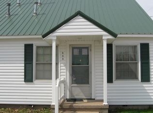 803 N Adams St, Hutchinson, KS 67501
