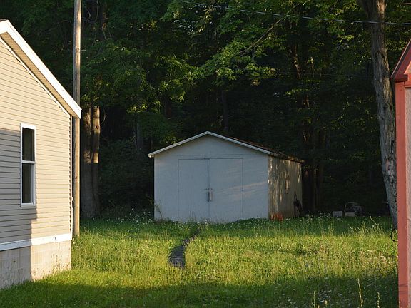 5th image of 8776 48th Ave