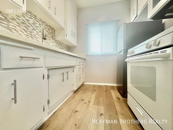 3rd image of 8701 Olin St APT 4