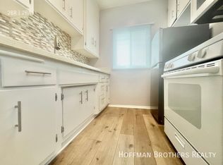 8703 Olin St #5, Los Angeles, CA 90034