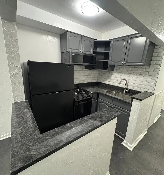94 S 12th St #1