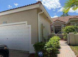 2801 E Aragon Blvd, Fort Lauderdale, FL 33313