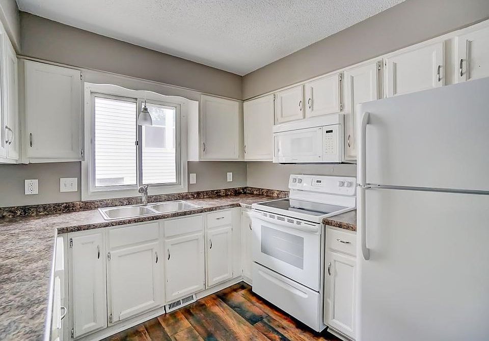 1st image of 3117 Central Ave NE #2