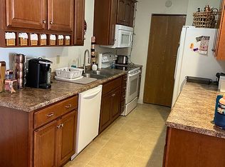 247 W Union St APT 104B, Athens, OH 45701