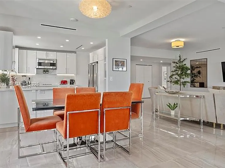 16 Island Ave #7C — Photo 19