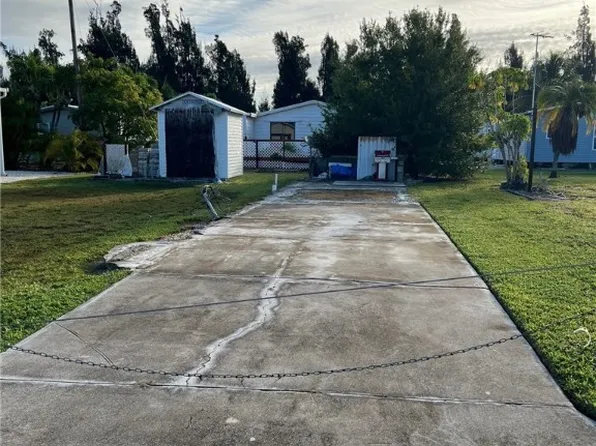 7150 Ladyfish Dr, Saint James City, FL 33956