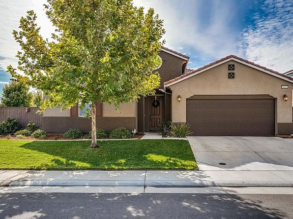 3rd image of 4040 Jerome Way