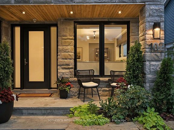 3rd image of 102 Cumberland Dr