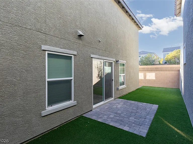 9099 Nostrand Ave — Photo 34