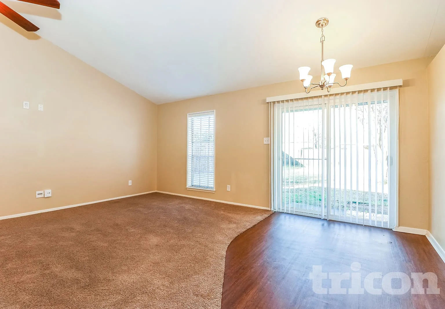 817 Annapolis Drive Arlington TX — Photo 4