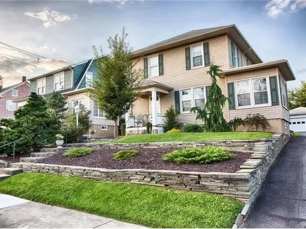 415 E Walnut St, Nazareth, PA 18064