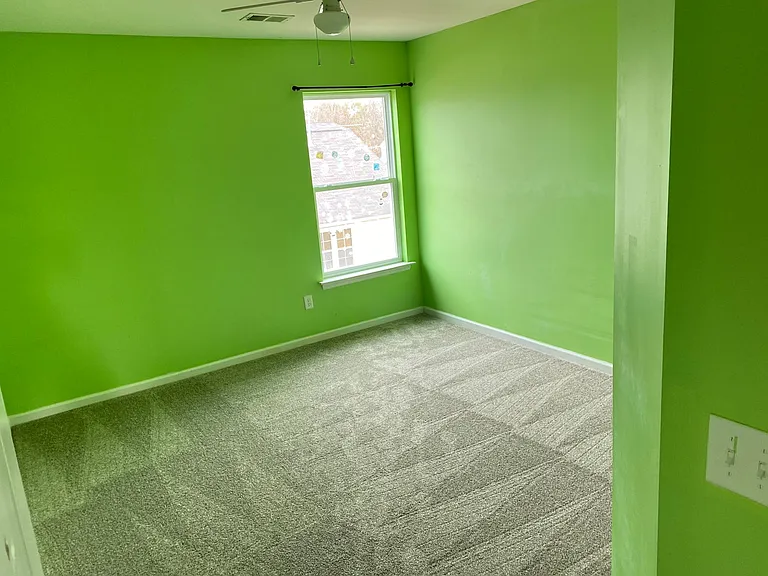 406 Gianna Ln — Photo 13
